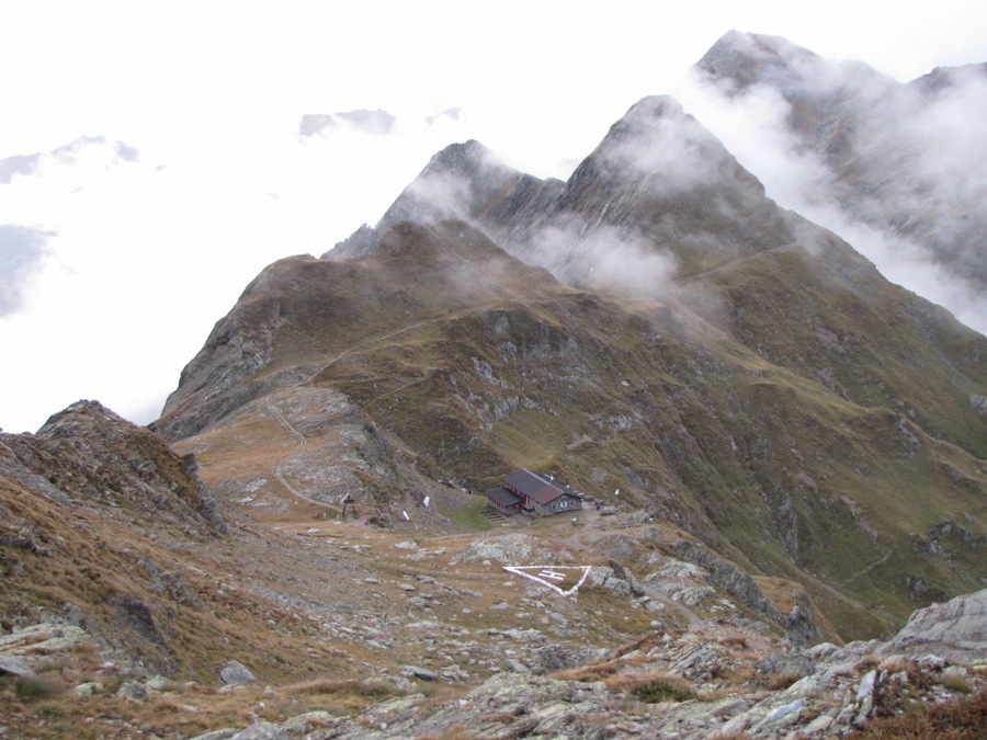 Rifugi e Bivacchi d''Italia.......